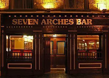 Hotel Newport Отель