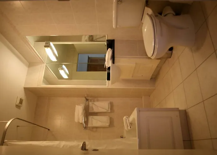 Hotel Newport Отель 3*