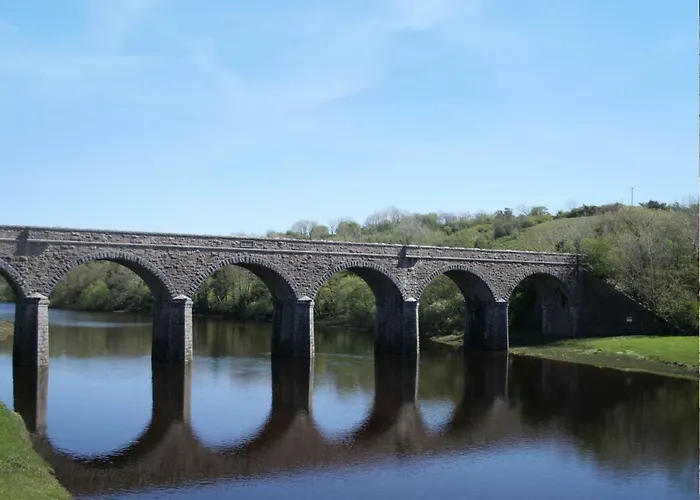 Отель Hotel Newport